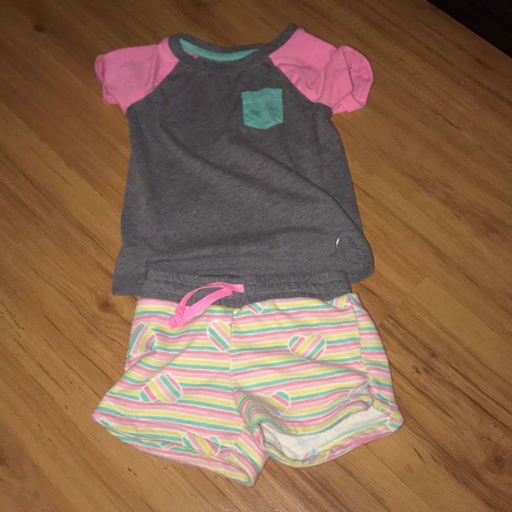 Bundle set 🌸 Shirt and shorts